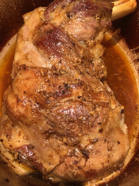 🇫🇷e🇧🇷Comment préparer l’épaule d’agneau en cocotte ?